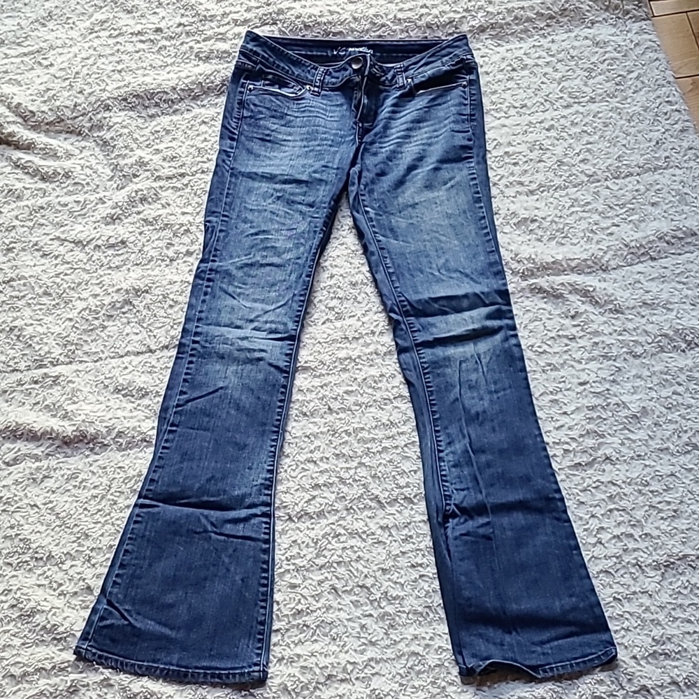 London Jean, size 4 low rise bootcut